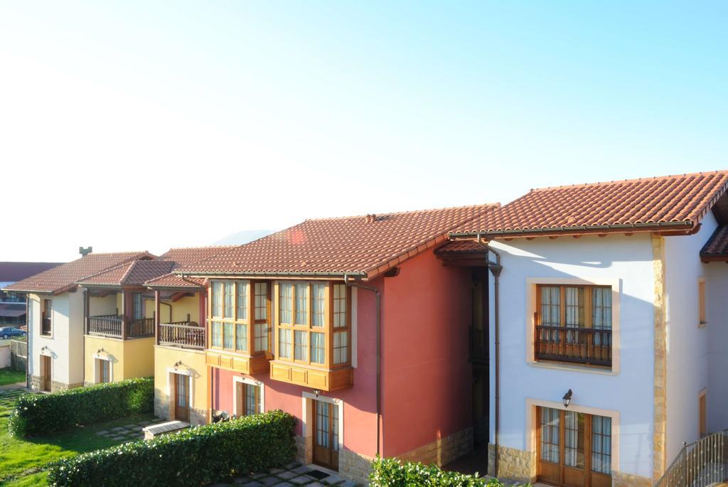 Apartamentos Rurales Antojanes Granda  Buitenkant foto