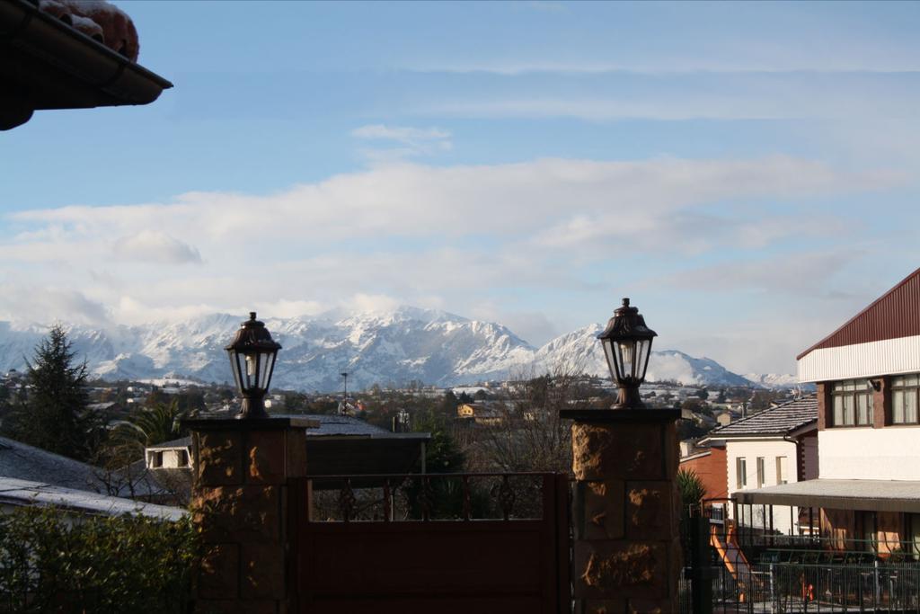 Apartamentos Rurales Antojanes Granda  Buitenkant foto